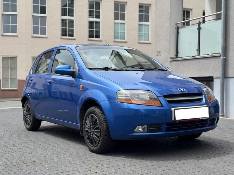 Blau Gebraucht 2004 Chevrolet Kalos Kleinwagen | 3.200 € (Etwas zu teuer) - Bild 1/4