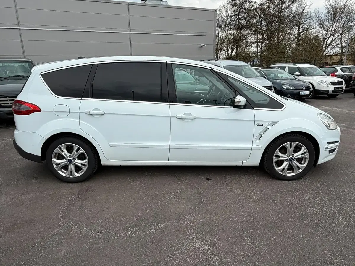 Gebraucht Ford S-MAX S 163 PS (119 kW) 2013 Weiß Van / Kleinbus
