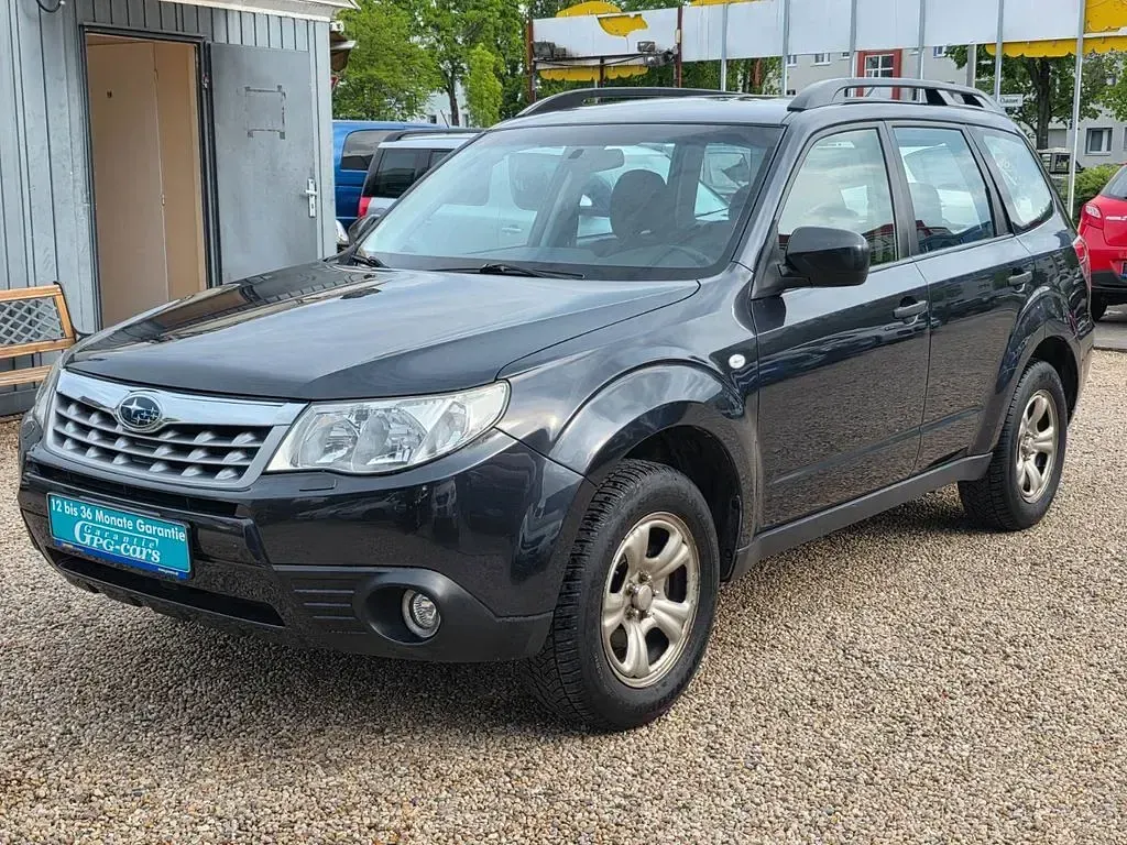 Käytetty Subaru Forester 150 HP (110 kW) 2012 Harmaa Katumaasturi