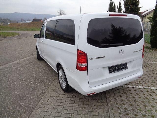 Gebraucht Mercedes Vito 163 PS (119 kW) 2016 Weiß Van