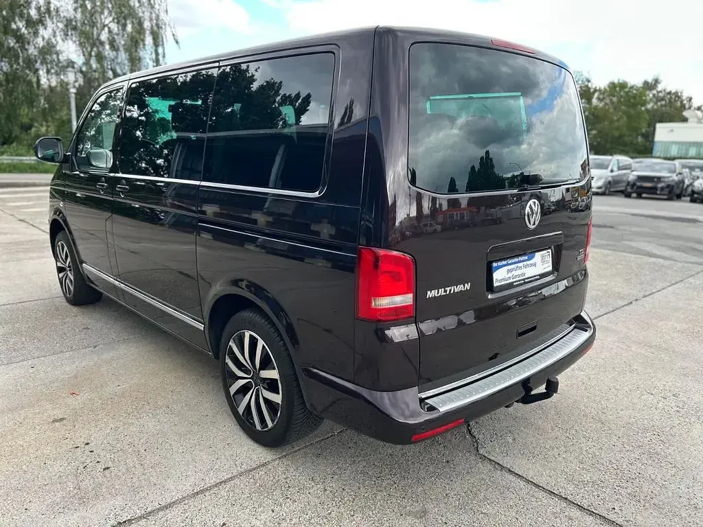 Gebraucht VW Multivan 179 PS (131 kW) 2014 Violett Van / Kleinbus