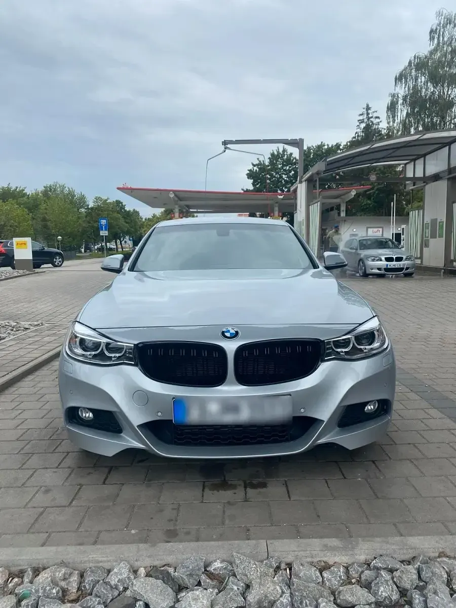 Gebraucht BMW 330 M Sport 258 PS (189 kW) 2014 Grau Limousine