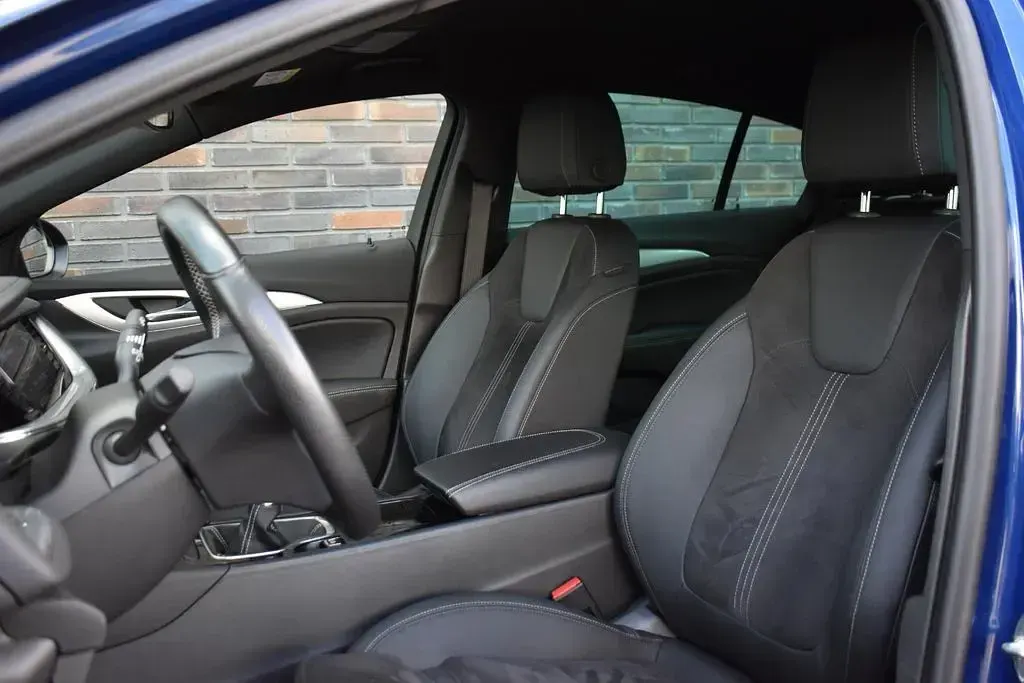 Gebraucht Opel Insignia Sport 122 PS (89 kW) 2021 Blau Limousine
