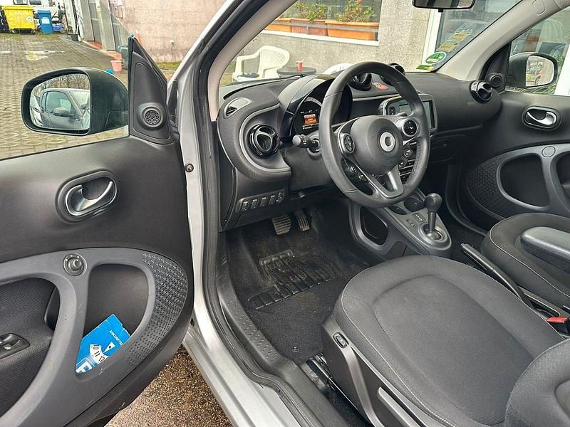 Gebraucht Smart ForTwo Coupé Passion 71 PS (52 kW) 2015 Silber Coupé