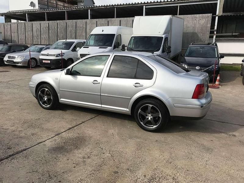 Brugt VW Bora Trendline 101 HK (74 kW) 2003 Sølv Sedan