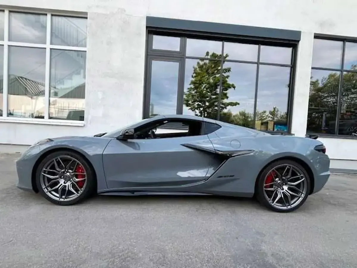 Neu Corvette Z06 646 PS (475 kW) 2025 Grau Coupé