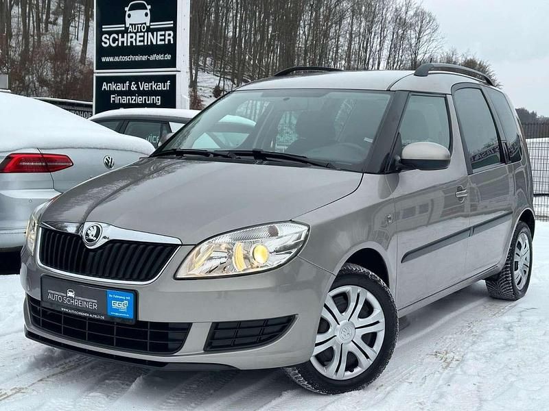 Beige Gebraucht 2015 Skoda Roomster Ambition Van / Kleinbus | 7.450 € (Etwas zu teuer) - Bild 1/4