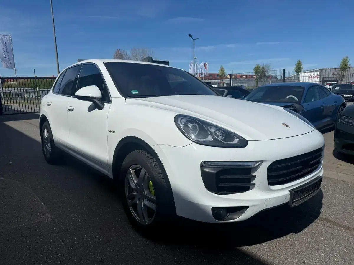 Gebraucht Porsche Cayenne 333 PS (244 kW) 2015 Weiß SUV