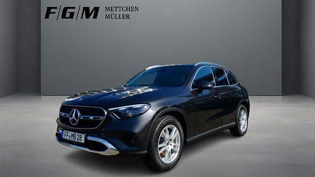 Grau Gebraucht 2025 Mercedes GLC200 Avantgarde SUV | 54.660 € (Fairer Preis) - Bild 1/4