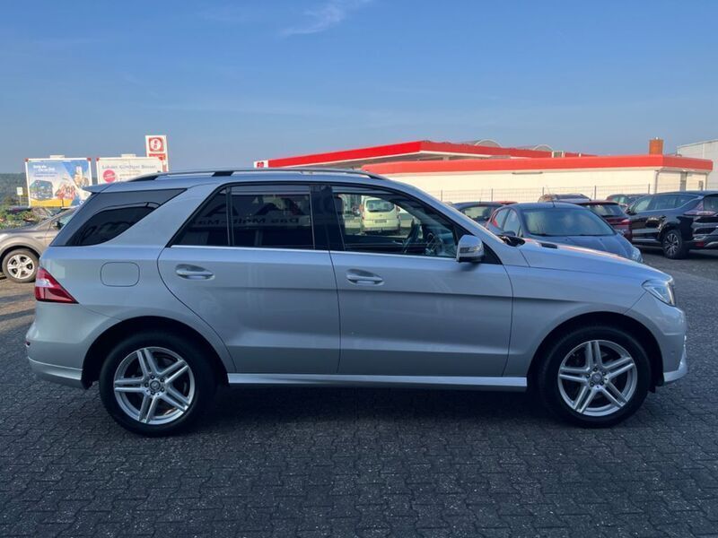Gebraucht Mercedes ML350 258 PS (189 kW) 2014 Grau SUV