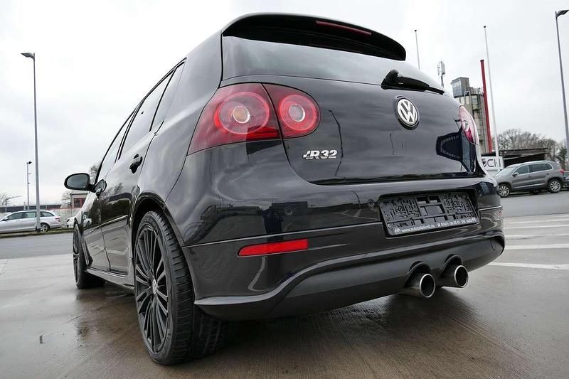 Gebraucht VW Golf V R 250 PS (183 kW) 2006 Black magic perleffekt lc9z Limousine