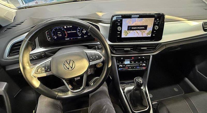 Gebraucht VW T-Roc Life 116 PS (85 kW) 2022 Blau SUV
