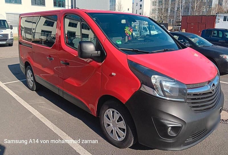 Gebraucht Opel Vivaro 86 PS (63 kW) 2015 Rot Van / Kleinbus