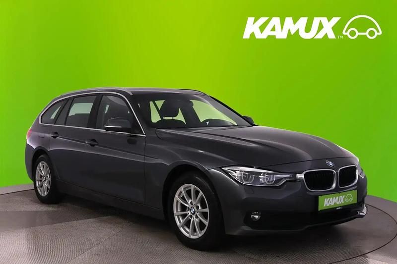 Silber / grau Gebraucht 2018 BMW 320 Kombi | 16.990 € (Guter Preis) - Bild 1/4