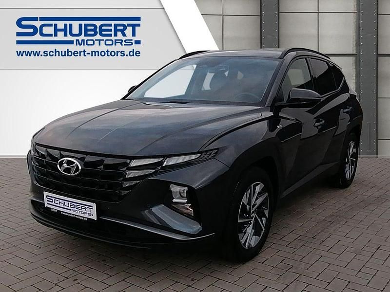 Dark knight / mic Gebraucht 2021 Hyundai Tucson Trend SUV | 23.690 € (Fairer Preis) - Bild 1/4