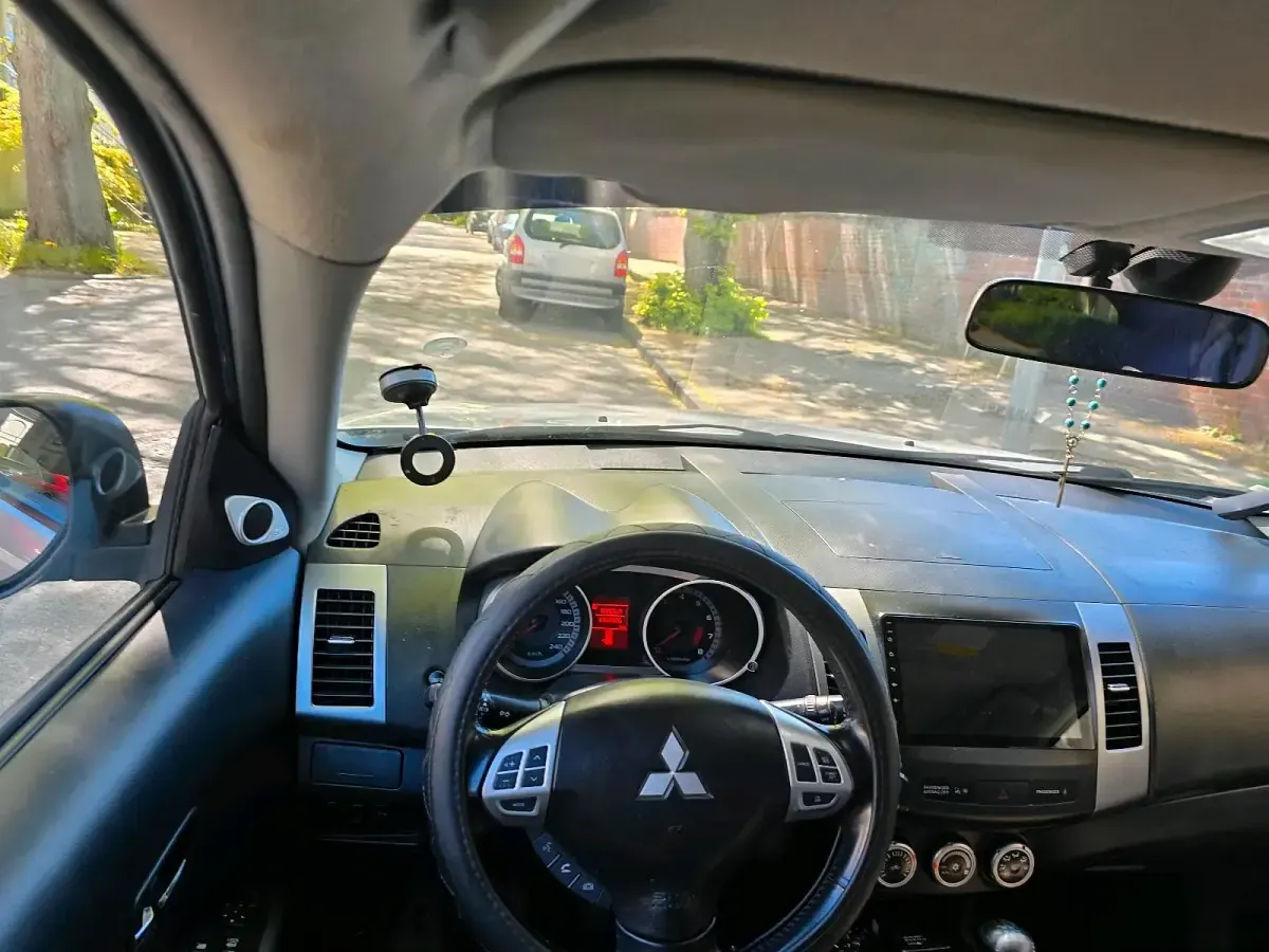 Gebraucht Mitsubishi Outlander 170 PS (125 kW) 2008 Grau SUV