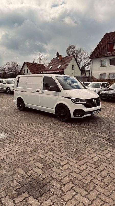 Weiß Gebraucht 2020 VW T6.1 Van | 23.499 € (Teuer) - Bild 1/4