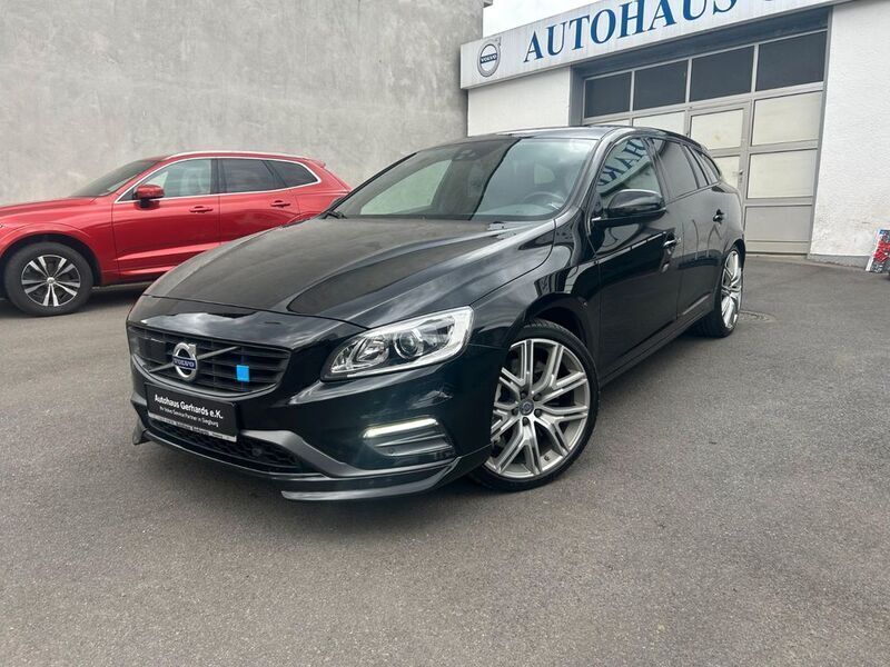 Onyx black / metallic Gebraucht 2017 Volvo V60 Kombi | 33.990 € - Bild 1/4