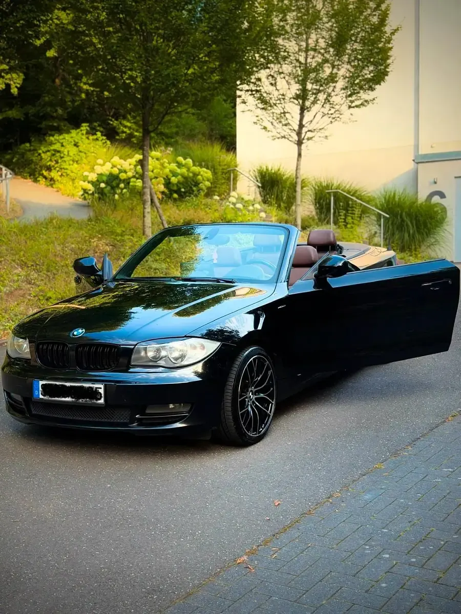 Gebraucht BMW 118 Cabriolet 143 PS (105 kW) 2010 Schwarz Cabrio