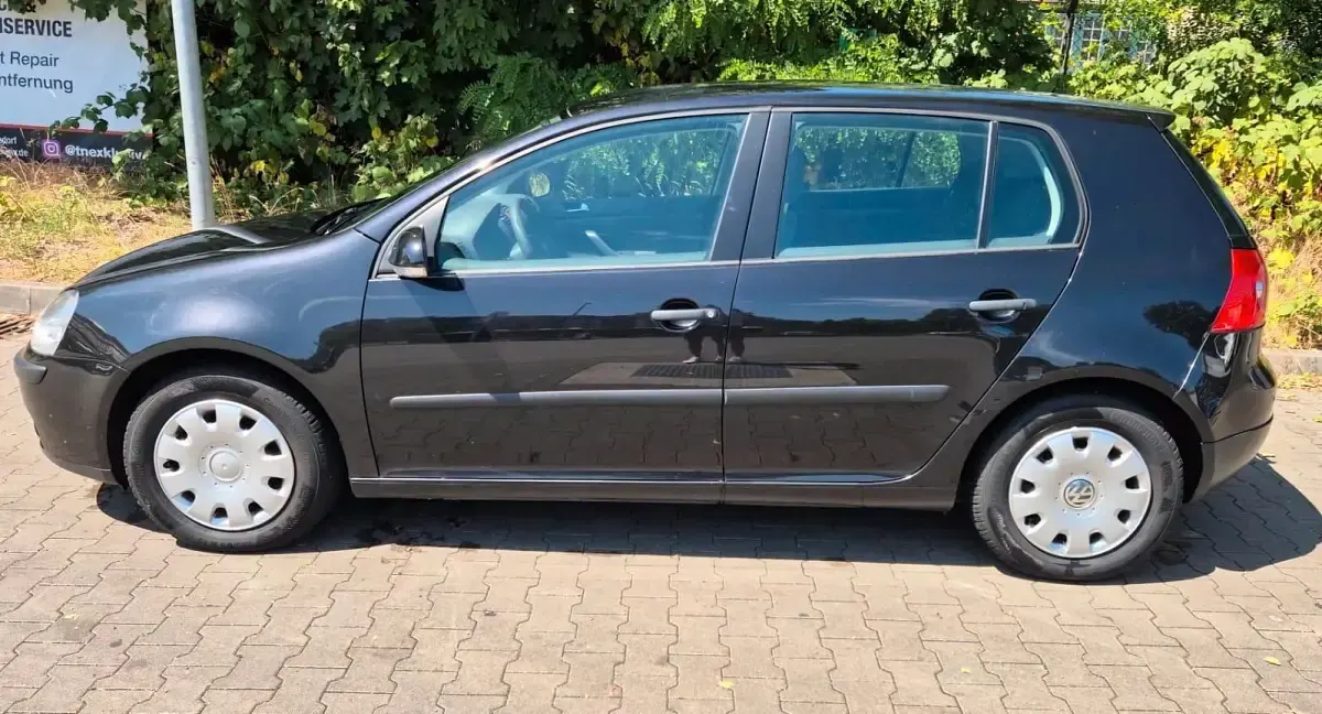 Gebraucht VW Golf IV 2004 Schwarz Kleinwagen