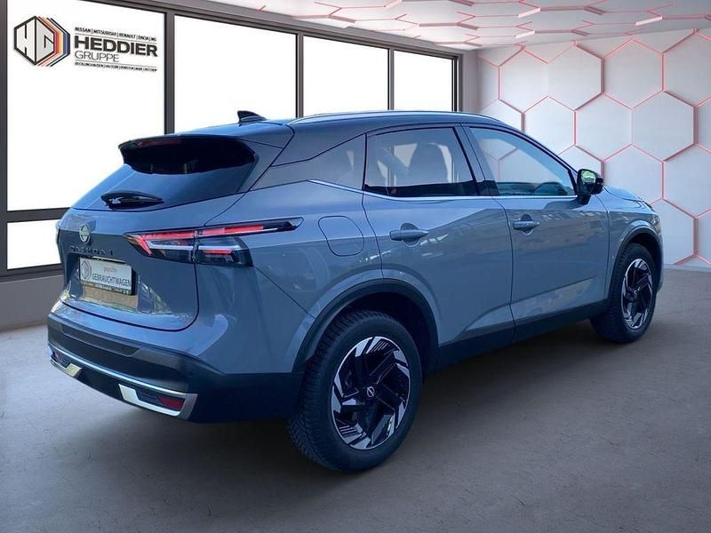 Gebraucht Nissan Qashqai N-Connecta 158 PS (116 kW) 2025 Ceramic grey/black SUV
