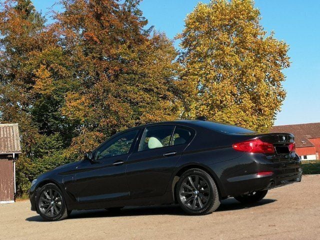 Gebraucht BMW 530e iPerformance 252 PS (185 kW) 2017 Schwarz Limousine