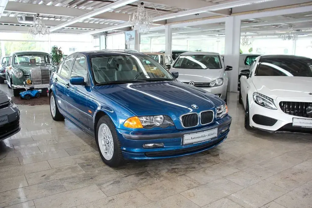 Gebraucht BMW 318 118 PS (86 kW) 2000 Blau Limousine