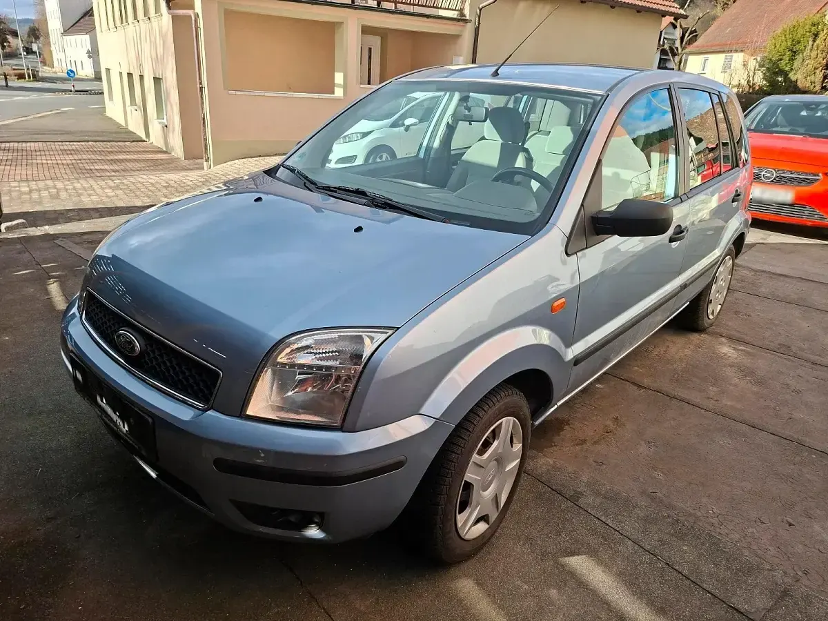 Gebraucht Ford Fusion 80 PS (58 kW) 2008 Blau Kleinwagen