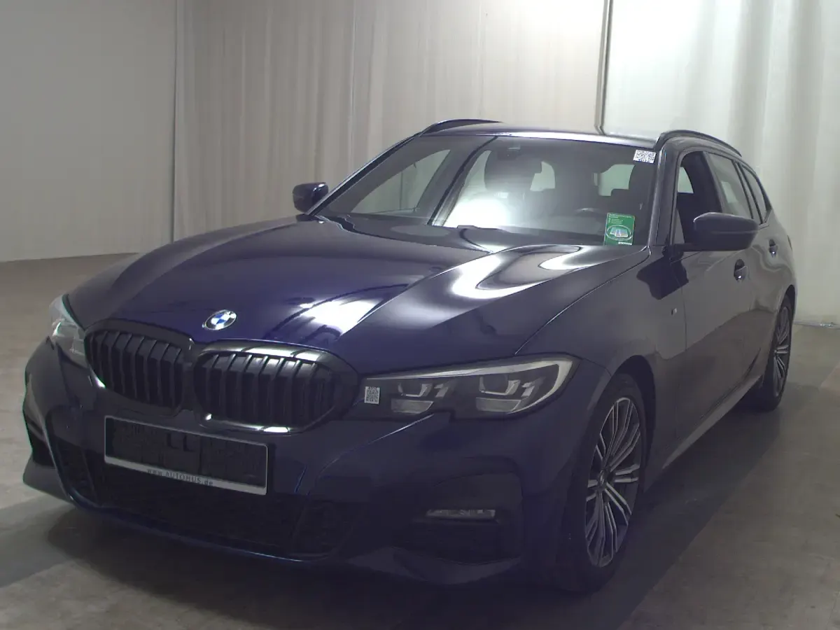 Gebraucht BMW 318 M Sport 150 PS (110 kW) 2020 Blau Kombi