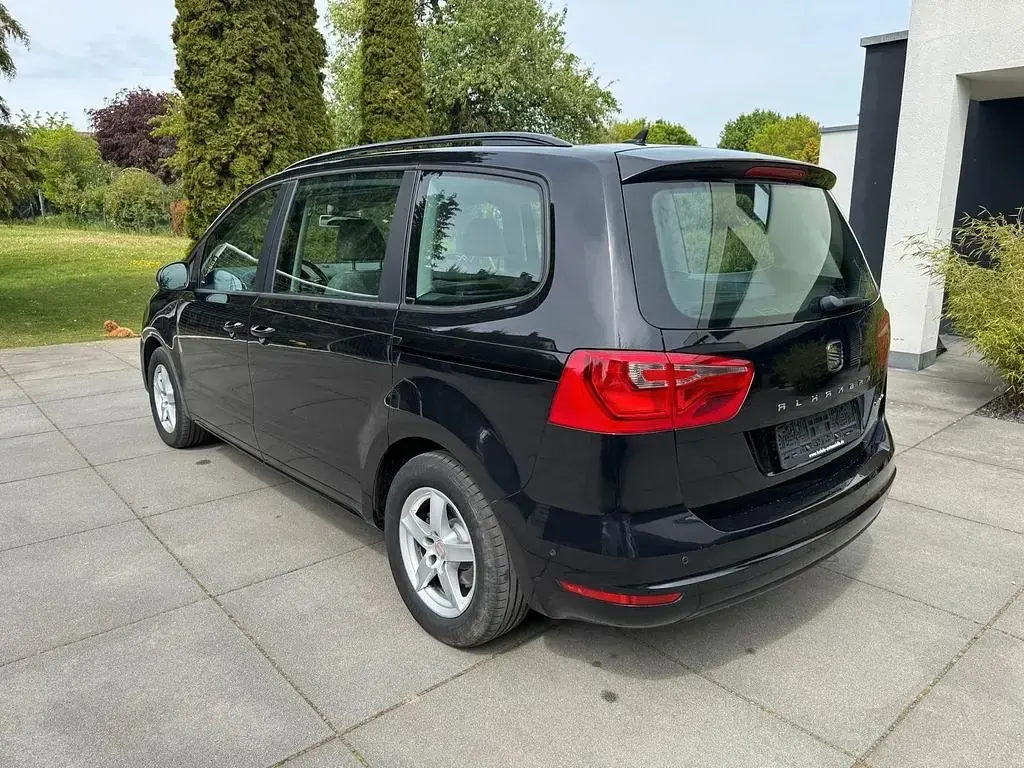 Gebraucht Seat Alhambra Style 140 PS (102 kW) 2011 "deep" schwarz Van / Kleinbus