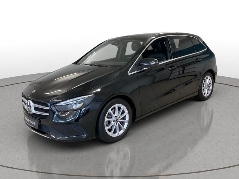 Schwarz Gebraucht 2020 Mercedes B180 Progressive Van / Kleinbus | 18.810 € (Guter Preis) - Bild 1/4