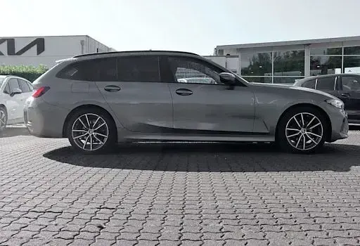 Gebraucht BMW 318 Shadowline 150 PS (110 kW) 2023 Grau Kombi
