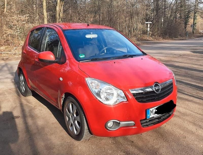 Gebraucht Opel Agila Edition 86 PS (63 kW) 2008 Rot Limousine