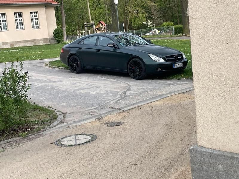 Silber Gebraucht 2005 Mercedes CLS350 Limousine | 5.200 € (Fairer Preis) - Bild 1/4