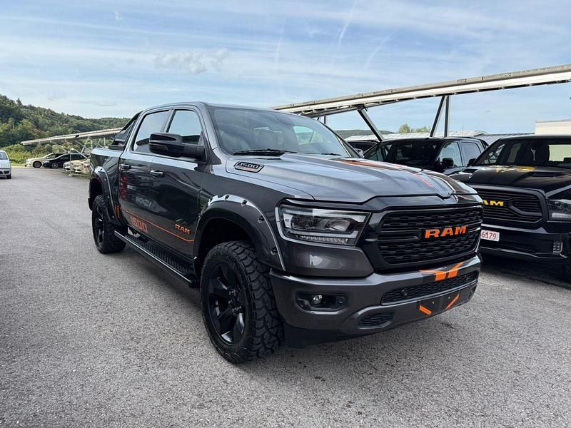 Gebraucht Dodge Ram 401 PS (294 kW) 2022 Grau Pickup