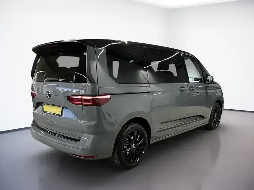 Gebraucht VW Multivan Edition 150 PS (110 kW) 2025 Grau Van / Kleinbus