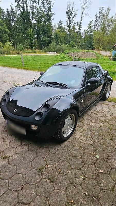 Schwarz Gebraucht 2004 Smart Roadster Cabrio | 6.000 € (Fairer Preis) - Bild 1/4
