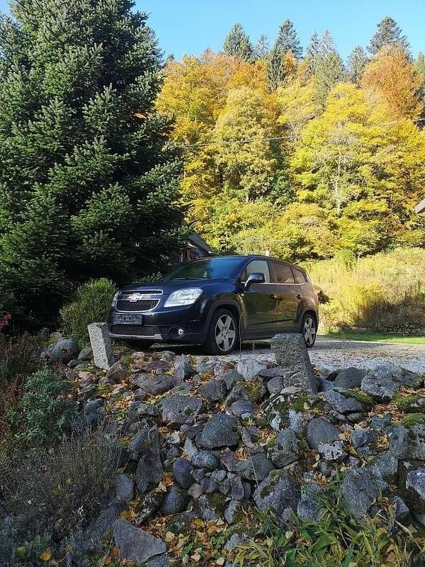 Schwarz Gebraucht 2012 Chevrolet Orlando LTZ Kombi | 3.700 € (Superpreis) - Bild 1/4