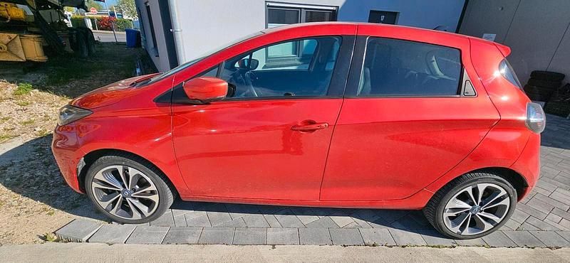 Second-hand Renault Zoe Intens 51 kW (70 CP) 2020 Roșu Hatchback