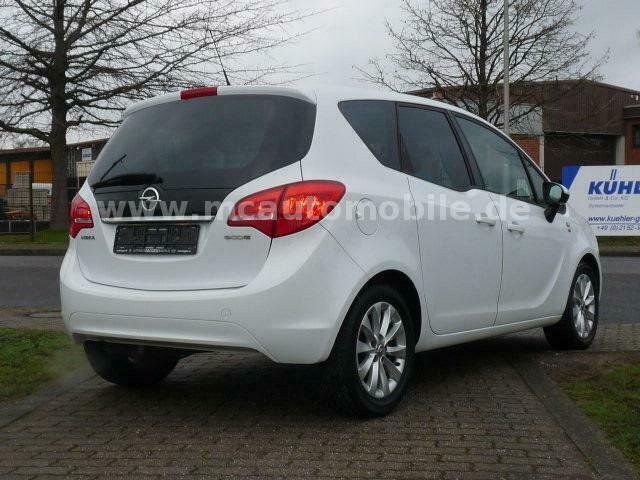 Gebraucht Opel Meriva 120 PS (88 kW) 2013 Weiß Van / Kleinbus