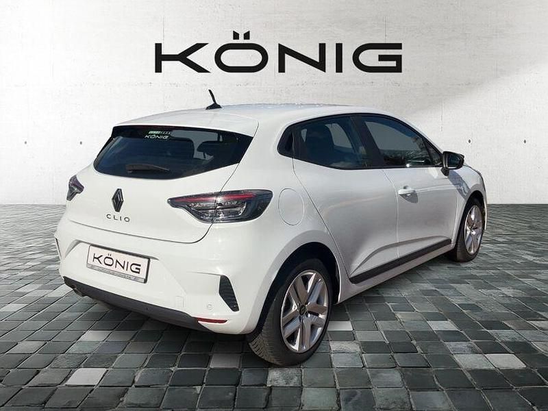 Gebraucht Renault Clio V Evolution 67 PS (49 kW) 2023 Weiß Limousine