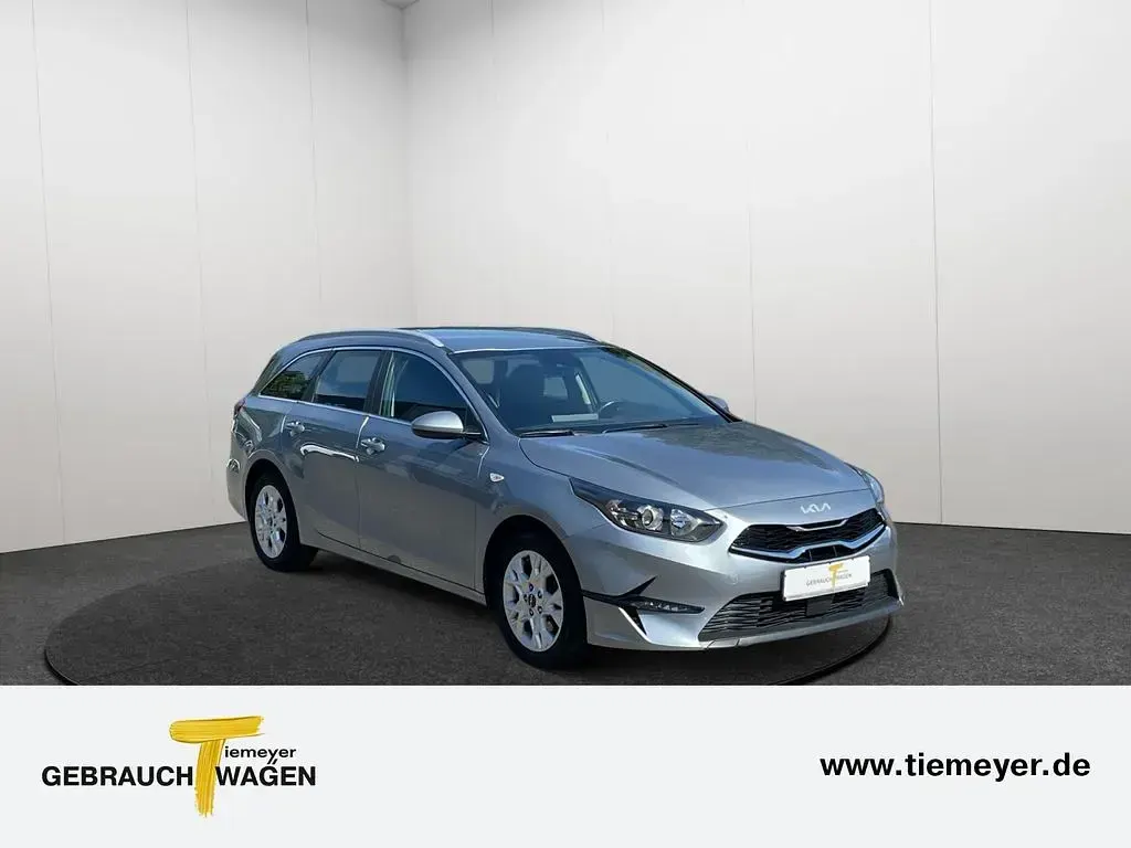Gebraucht Kia Ceed Sportswagon Vision 120 PS (88 kW) 2022 Silber Kombi