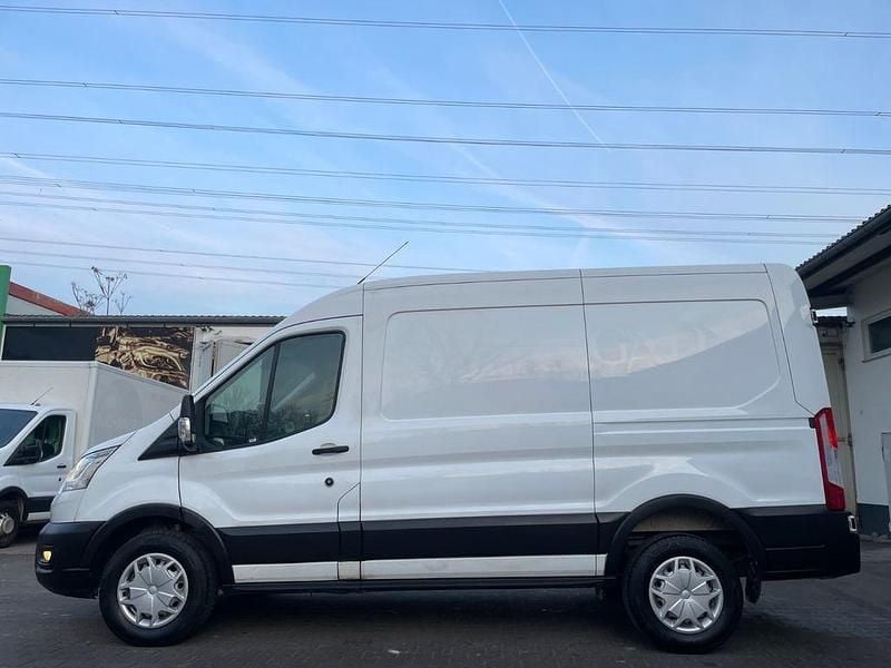 Gebraucht Ford Transit 131 PS (96 kW) 2021 Frozen white Van / Kleinbus