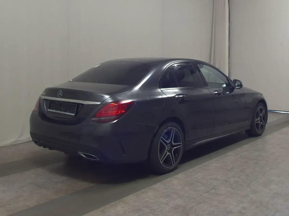 Gebraucht Mercedes C300e AMG line 306 PS (225 kW) 2020 Grau Limousine
