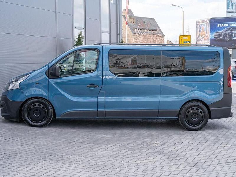 Gebraucht Renault Trafic Expression 125 PS (91 kW) 2017 Blau Van / Kleinbus