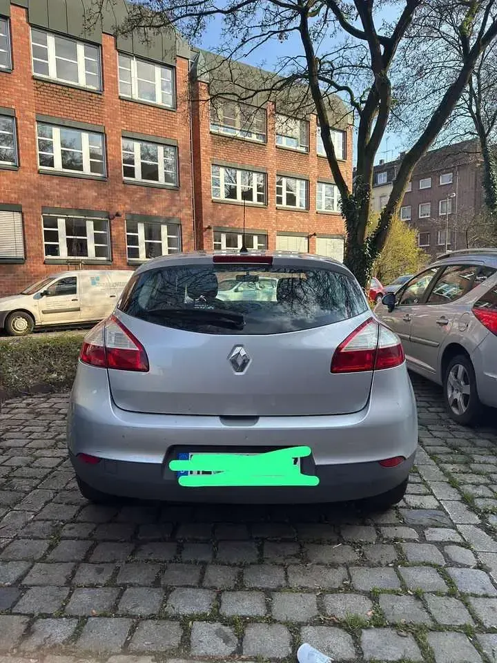 Gebraucht Renault Mégane III Avantage 111 PS (81 kW) 2009 Limousine
