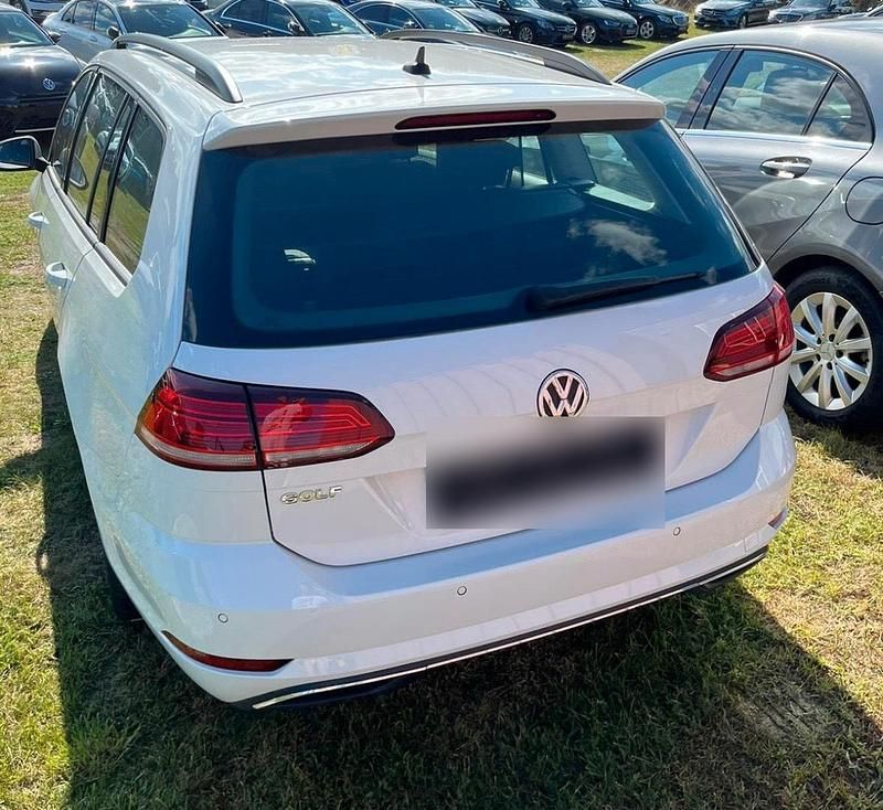 Second-hand VW Golf VII 150 CP (110 kW) 2019 Alb Break