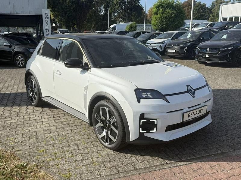 Neu Renault 5 E-Tech Urban 88 kW (120 PS) 2026 Weiß Limousine