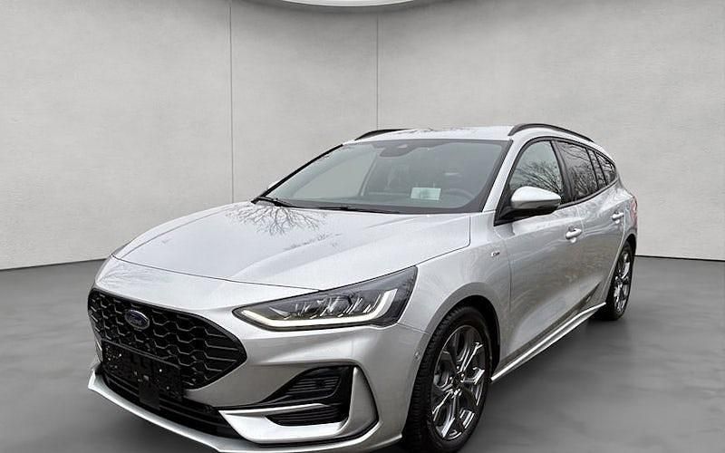 Grau Gebraucht 2024 Ford Focus ST-Line X Kombi | 22.950 € (Superpreis) - Bild 1/4