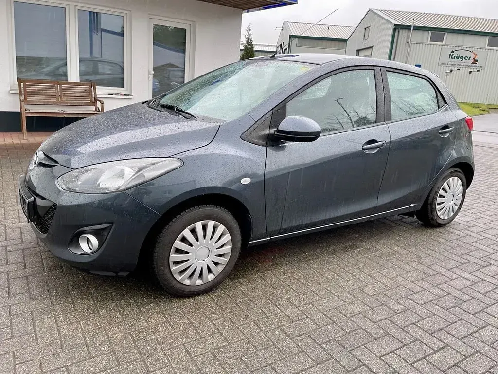 Usata Mazda 2 84 CV (61 kW) 2012 Grigio Utilitaria